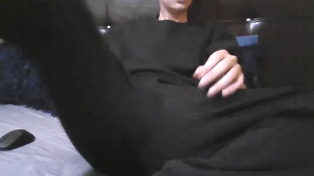 esmermoon online show from 11.13.25