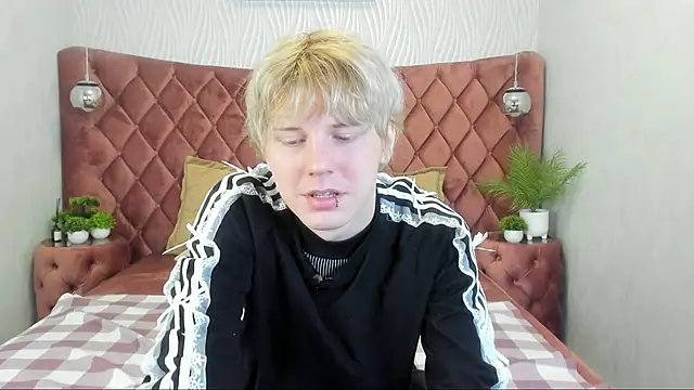 KevinMilky online show from 10.24.25