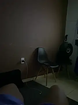 Snapshot of Malusafadinha00 chatting on 10.17.25 Malusafadinha00 online show from 10.17.25