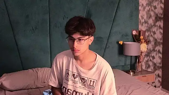 Aaron Eze online show from 02.22.26