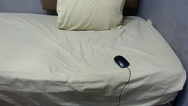 SweetDivaXX online show from 11.15.25