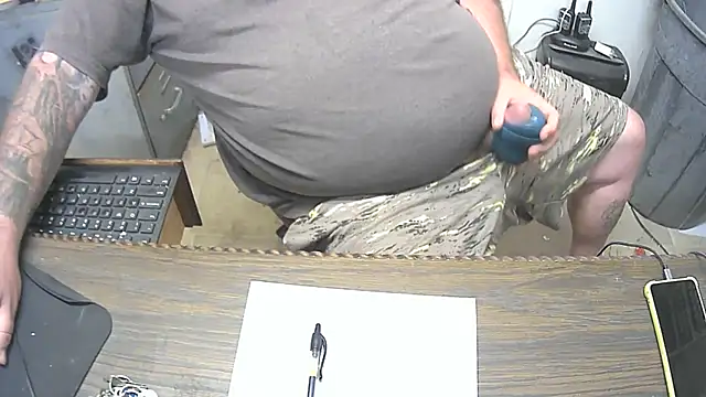 Snapshot of awynn1980 chatting on 11.21.25 awynn1980 online show from 11.21.25