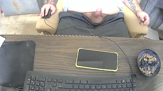 Snapshot of awynn1980 chatting on 01.12.26 awynn1980 online show from 01.12.26