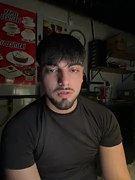 Snapshot of emir343475 chatting on 07.31.26 emir343475 online show from 07.31.26