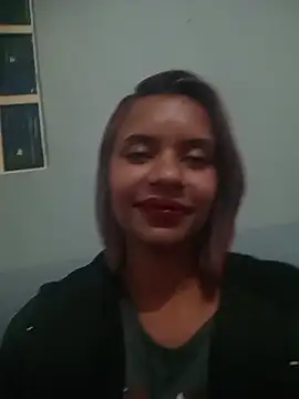 Snapshot of casal_F chatting on 11.10.25 casal F online show from 11.10.25