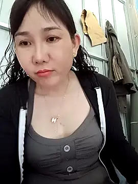 Ana-love2025 online show from 11.12.25