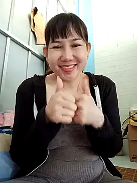 Ana-love2025 online show from 11.15.25