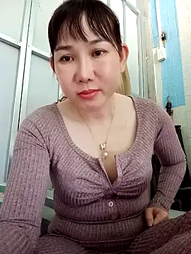 Ana-love2025 online show from 11.20.25