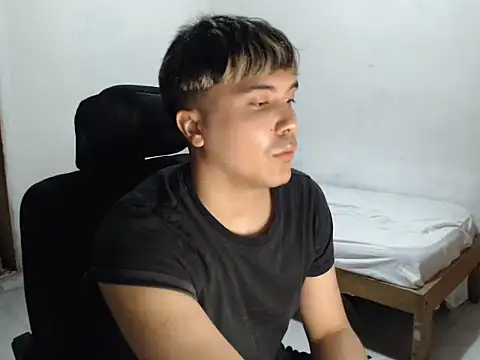 CuteAlexBoy online show from 12.20.25