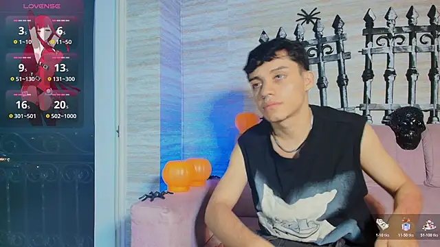 Dani rivass  online show from 10.22.25