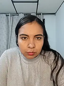 Snapshot of angie_velez1 chatting on 11.07.25 angie velez1 online show from 11.07.25