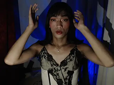 HaileyPresly online show from 11.17.25