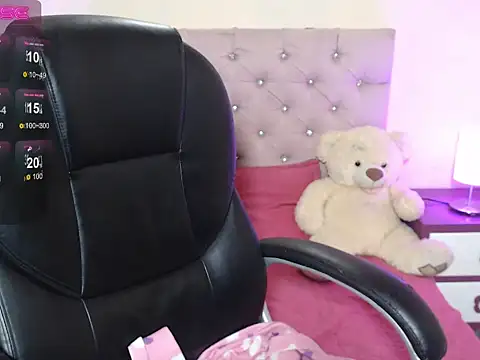 gabyy cute  online show from 10.24.25