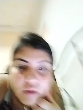 Cubanitaxxx online show from 10.30.25