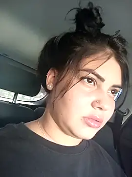 Cubanitaxxx online show from 11.15.25