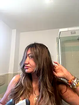 gabriellacali online show from 10.18.25