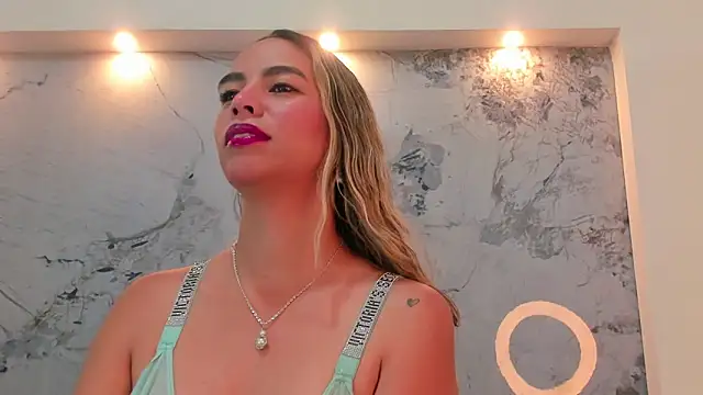 Karina chastillo online show from 04.19.26