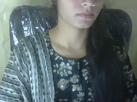 Shezi N online show from 10.25.25