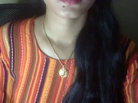 Shezi N online show from 07.15.26