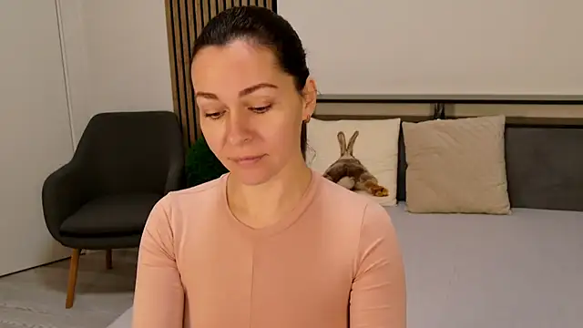 DitaNoir online show from 01.13.26