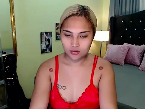Snapshot of Sammyloove chatting on 05.28.26 Sammyloove online show from 05.28.26