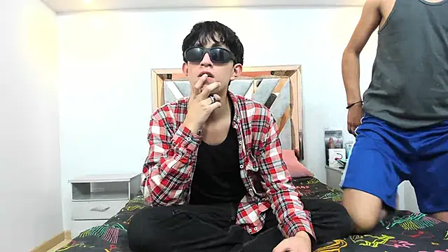 hoot booys  online show from 11.13.25