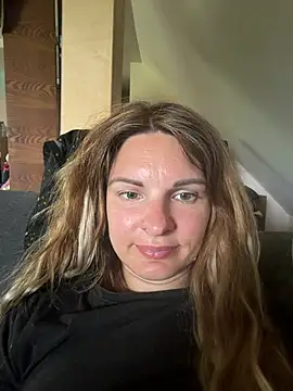 Snapshot of kinkysarahx chatting on 06.21.26 kinkysarahx online show from 06.21.26