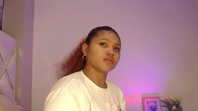 Snapshot of miel_alisha chatting on 07.07.26 miel alisha online show from 07.07.26