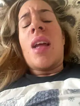 Snapshot of xgabriella89 chatting on 10.19.25 xgabriella89 online show from 10.19.25