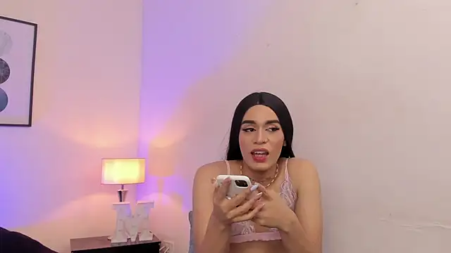 Amelia Brixton online show from 04.11.26