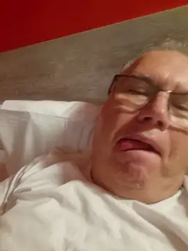 Snapshot of Scorpions2025 chatting on 11.07.25 Scorpions2025 online show from 11.07.25