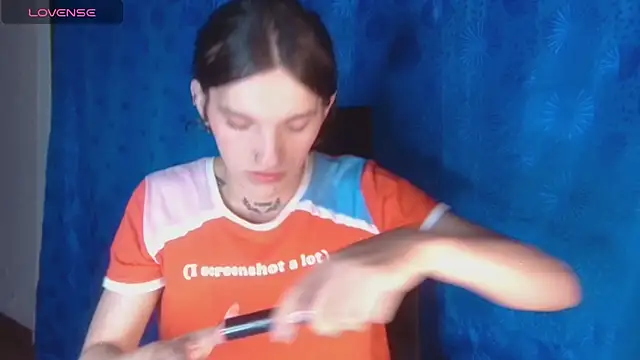 Snapshot of Scarlett_crastrawberry chatting on 10.30.25 Scarlett crastrawberry online show from 10.30.25