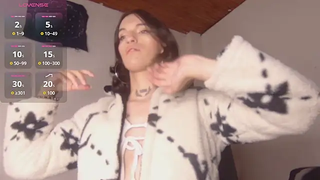 Snapshot of Scarlett_crastrawberry chatting on 11.27.25 Scarlett crastrawberry online show from 11.27.25