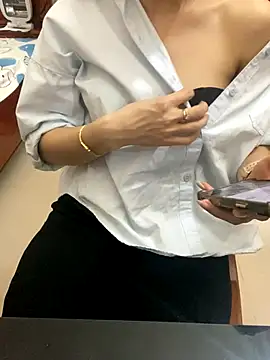 Phale2x online show from 12.19.25