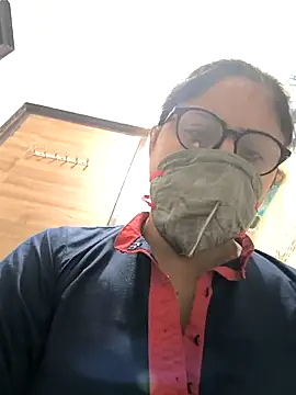 Lovely Tannu online show from 12.20.25