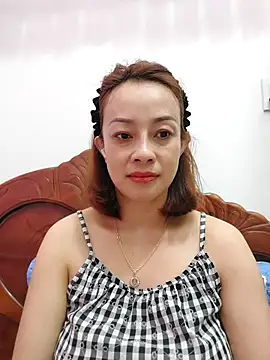 Baby-bigboobs20 online show from 10.17.25