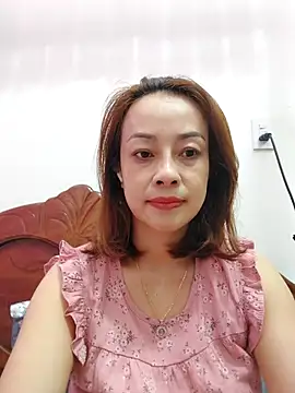 Baby-bigboobs20 online show from 10.24.25