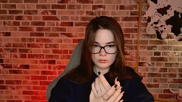 Snapshot of May_Bloom chatting on 02.12.26 May Bloom online show from 02.12.26