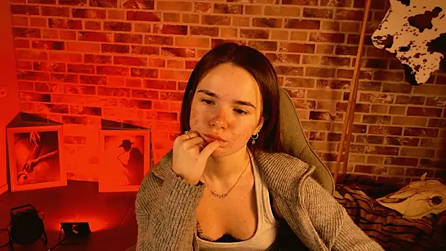 Snapshot of May_Bloom chatting on 03.03.26 May Bloom online show from 03.03.26