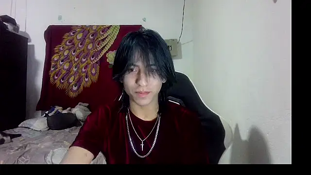 Snapshot of LouisOwOoo chatting on 02.27.26 LouisOwOoo online show from 02.27.26