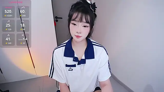 Kinadolly online show from 11.15.25