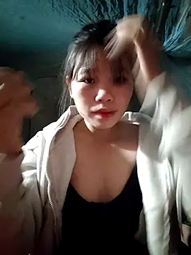 linh-miu99 online show from 11.30.25