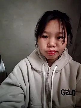 linh-miu99 online show from 02.04.26