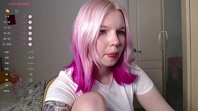 AnnySweetKiss online show from 10.17.25