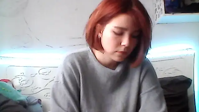 Snapshot of ReginaVbiles chatting on 10.26.25 ReginaVbiles online show from 10.26.25