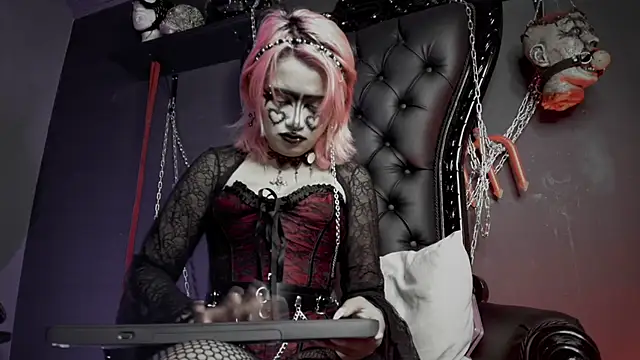 Navier   online show from 02.14.26