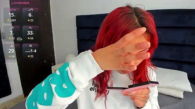 melanie roux   online show from 11.25.25