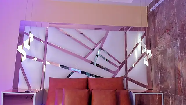 Catalina-Thompson online show from 04.09.26