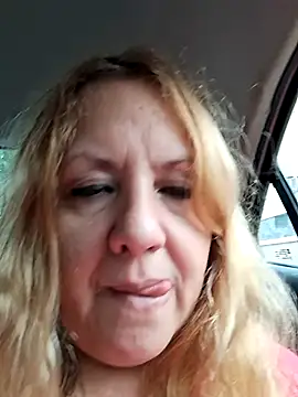 Snapshot of JennyInVegas chatting on 10.24.25 JennyInVegas online show from 10.24.25