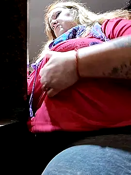 Snapshot of JennyInVegas chatting on 10.30.25 JennyInVegas online show from 10.30.25